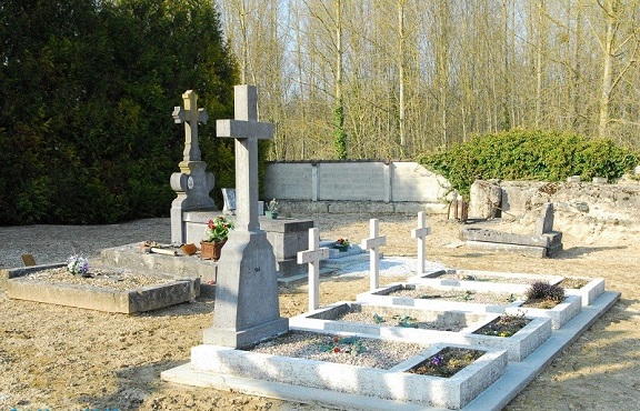 Enterrement Cimetière sur Savigny-en-Revermont